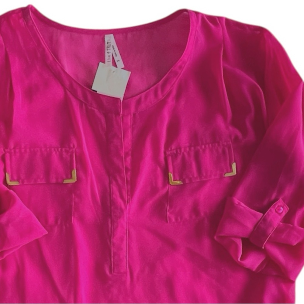🩷 Pink Blouse - Picture 2 of 7